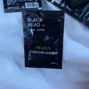 Black head pore strip